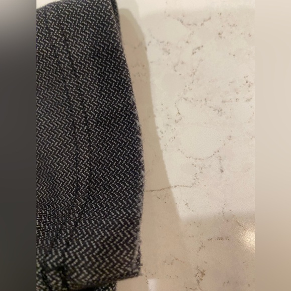 Men’s Perry Ellis grey stretch 1/4 zip pullover. - Picture 9 of 11